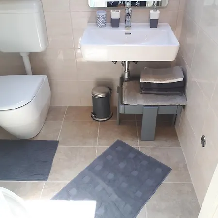 Tara & Noemi Deluxe Apartman